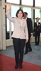/date/2016/06/24/18President_2.jpg