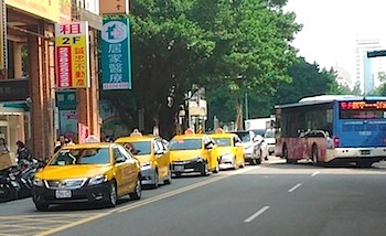 /date/2016/10/26/00taxi_2.jpg