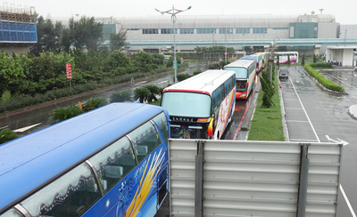 /date/2017/06/16/13bus_2.jpg