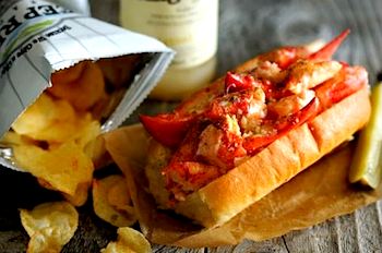 /date/2018/03/15/11lobsterroll_2.jpg