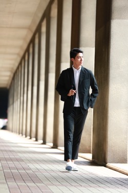 /date/2018/10/02/11suit_2.jpg