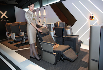 /date/2019/10/03/13starluxseat_2.jpg