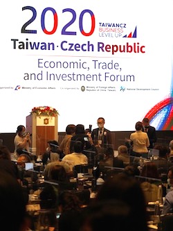 /date/2020/09/01/17taiwan-czech_2.jpg